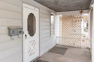 1612 35th St, Rock Island, IL 61201 - Photo 6