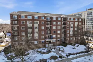 31 E Grove St, Lombard, IL 60148 - Photo 1