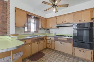 6940 N Ottawa Ave, Chicago, IL 60631 - Photo 10