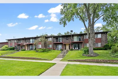 247 N Neltnor Boulevard #F2C, West Chicago, IL 60185 - Photo 2