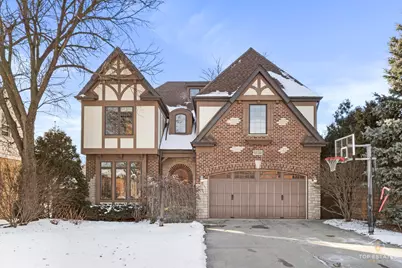 110 N Elm Avenue, Elmhurst, IL 60126 - Photo 1