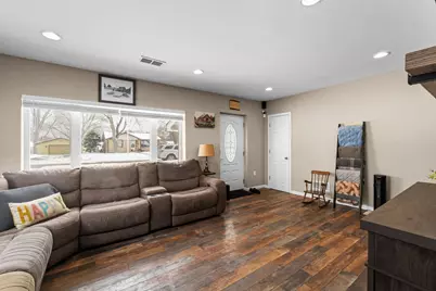 3322 Gilead Avenue, Zion, IL 60099 - Photo 4