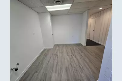 [Address not provided], Elmwood Park, IL 60707 - Photo 14