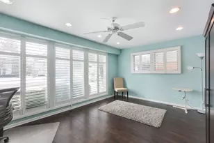 1430 Country Ln, Deerfield, IL 60015 - Photo 10