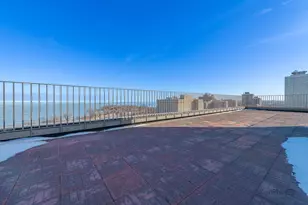 5401 S Hyde Park Blvd, Chicago, IL 60615 - Photo 30