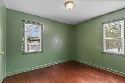 1105 Woodlawn Circle, Waukegan, IL 60085 - Photo 8