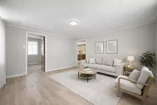 1123 E 6th Ave, Monmouth, IL 61462 - Photo 6