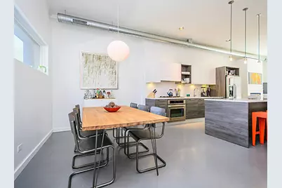 2803 W Shakespeare Avenue, Chicago, IL 60647 - Photo 6