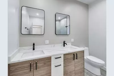 1721 W Arthur Avenue, Chicago, IL 60626 - Photo 8