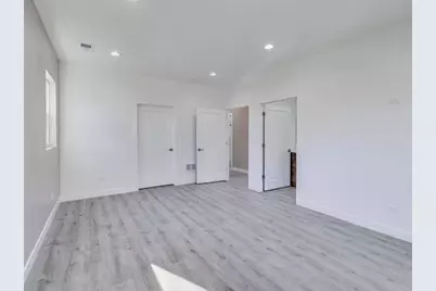 1721 W Arthur Avenue, Chicago, IL 60626 - Photo 10