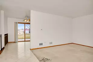 16617 Leslie Dr, Orland Hills, IL 60487 - Photo 4