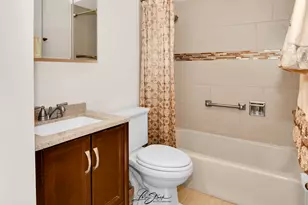 16617 Leslie Dr, Orland Hills, IL 60487 - Photo 14