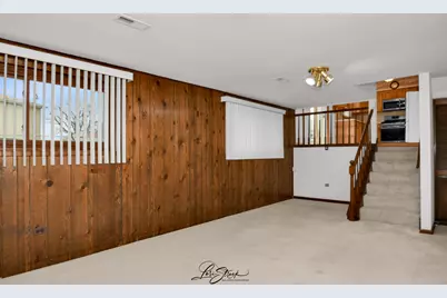16617 Leslie Drive, Orland Hills, IL 60487 - Photo 8