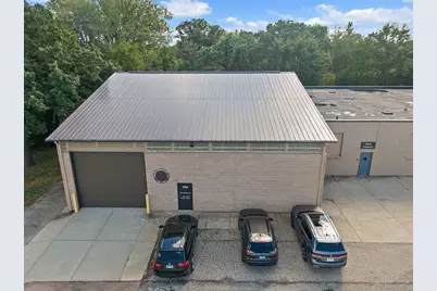 303 Elgin Avenue, Elgin, IL 60120 - Photo 10