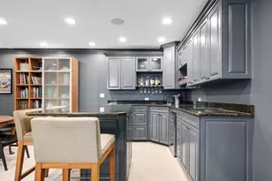 425 S Quincy Ave, Hinsdale, IL 60521 - Photo 32