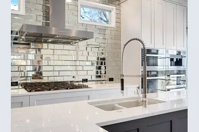 425 S Quincy Avenue, Hinsdale, IL 60521 - Photo 12