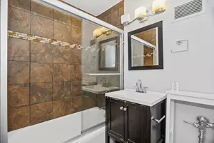 [Address not provided], Chicago, IL 60613 - Photo 10