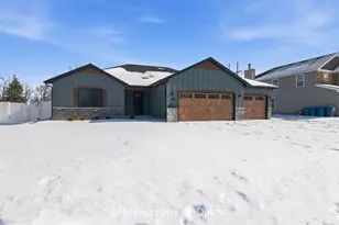 1356 Eagle Bluff Dr, Bourbonnais, IL 60914 - Photo 38