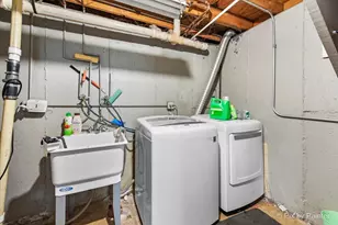 712 Scarbrough Circle, Hoffman Estates, IL 60169 - Photo 20