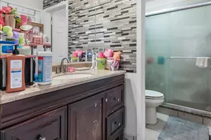 712 Scarbrough Circle, Hoffman Estates, IL 60169 - Photo 14