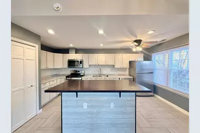 433 Gloria Lane #433, Oswego, IL 60543 - Photo 4