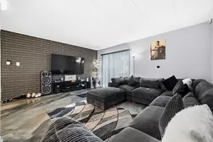 17006 Novak Dr, Hazel Crest, IL 60429 - Photo 4