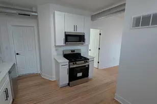 1362 N Bosworth Ave, Chicago, IL 60642 - Photo 2