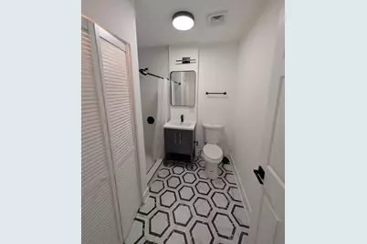 1362 N Bosworth Avenue #B3, Chicago, IL 60642 - Photo 6