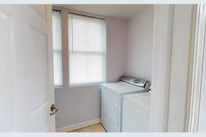 2102 S Crambourne Way, Arlington Heights, IL 60005 - Photo 18