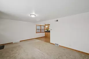 1711 W 43rd St, Chicago, IL 60609 - Photo 4