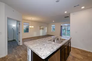 911 Darwin St, North Aurora, IL 60542 - Photo 6