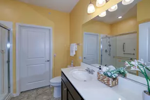 911 Darwin St, North Aurora, IL 60542 - Photo 12