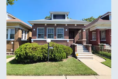 8319 S Crandon Avenue, Chicago, IL 60617 - Photo 1