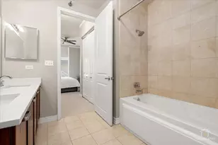 170 W Polk St, Chicago, IL 60605 - Photo 30