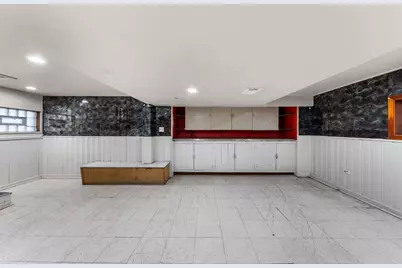 8142 S Yates Boulevard, Chicago, IL 60617 - Photo 18