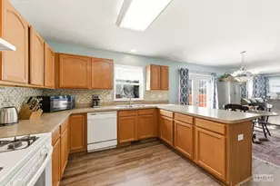 3723 Harms Rd, Joliet, IL 60435 - Photo 12