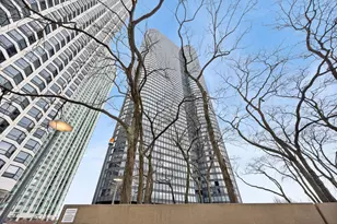 155 N Harbor Dr, Chicago, IL 60601 - Photo 2