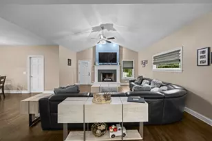 421 W Hawthorne St, Arlington Heights, IL 60004 - Photo 10