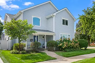 421 W Hawthorne St, Arlington Heights, IL 60004 - Photo 1