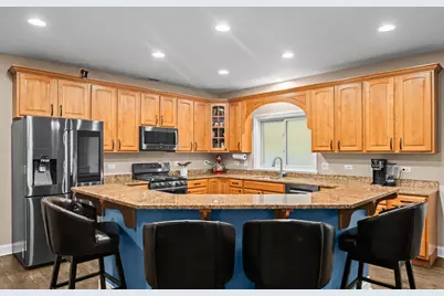421 W Hawthorne Street, Arlington Heights, IL 60004 - Photo 16