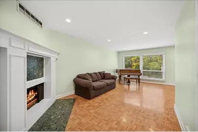 [Address not provided], Wilmette, IL 60091 - Photo 18