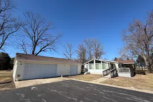 2105 County Road 900, Champaign, IL 61822 - Photo 4