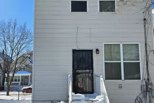 10503 S Edbrooke Ave, Chicago, IL 60628 - Photo 2