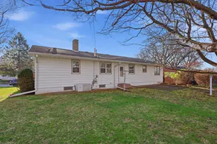 3537 49th St, Moline, IL 61265 - Photo 34