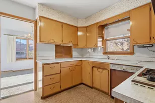 3537 49th St, Moline, IL 61265 - Photo 14