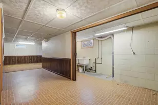 3537 49th St, Moline, IL 61265 - Photo 26