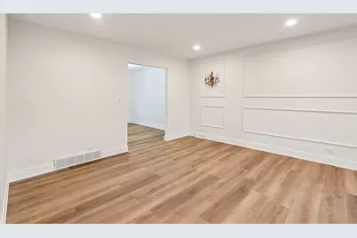 123 N Western Avenue, Bartlett, IL 60103 - Photo 4