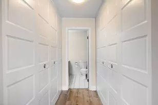 2050 Valencia Dr, Northbrook, IL 60062 - Photo 12