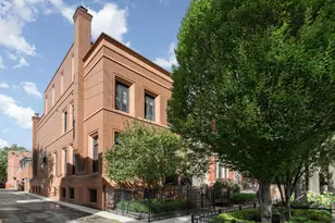 2214 N Magnolia Ave, Chicago, IL 60614 - Photo 2