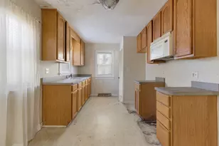 3310 186th St, Lansing, IL 60438 - Photo 8